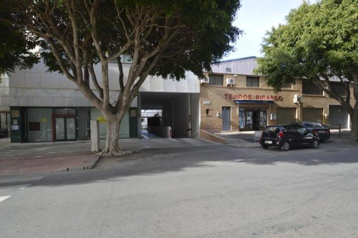 Garaje en venta en Almería, Cortijo grande photo 0