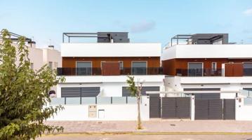 Adosada en venta en Pilar de la Horadada photo 0