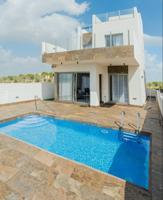Chalet en venta en Orihuela Costa photo 0