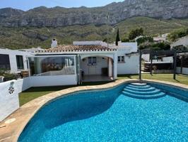 Chalet en venta en Denia, Montaña photo 0