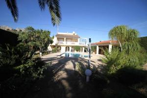Chalet en venta en La Nucia, La nucia photo 0