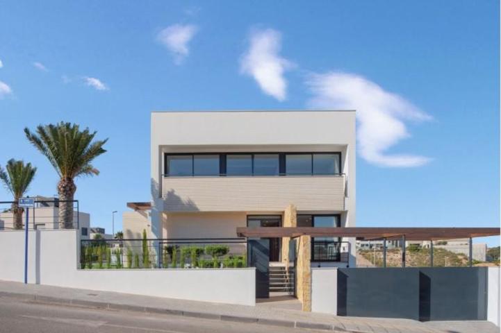 Chalet en venta en Pilar de la Horadada photo 0