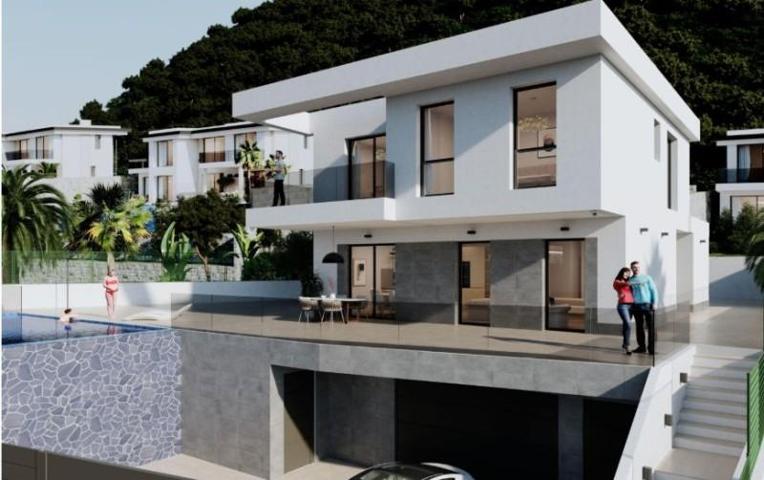 Chalet en venta en Finestrat photo 0