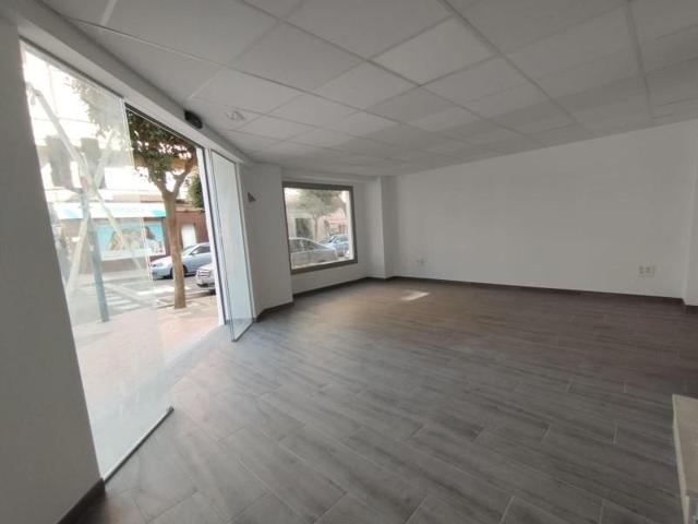 Local comercial en alquiler en Alicante, Benalua photo 0