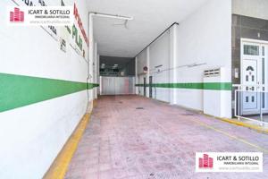 Garaje en venta en Vinaròs, CENTRO photo 0