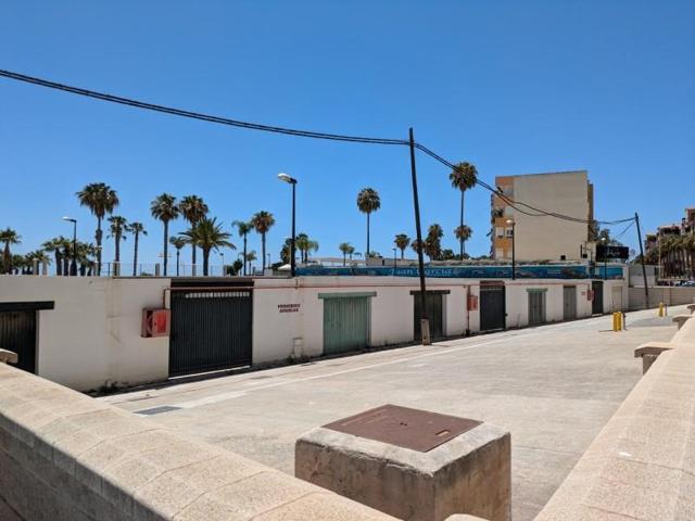 Garaje en venta en Motril, El Varadero photo 0