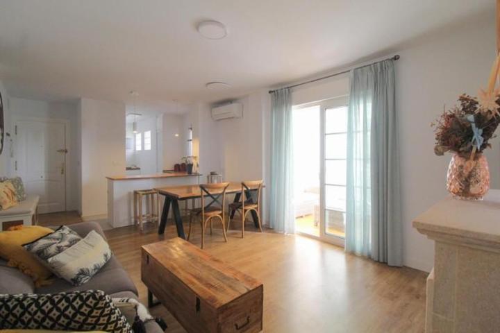 Apartamento en venta en Torrevieja, La veleta photo 0