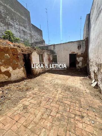 Terreno en venta en Alcalá de Guadaira, Centro photo 0