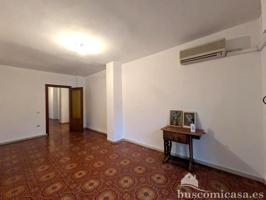Piso en venta en Linares, Calle Velázquez, 23700 photo 0