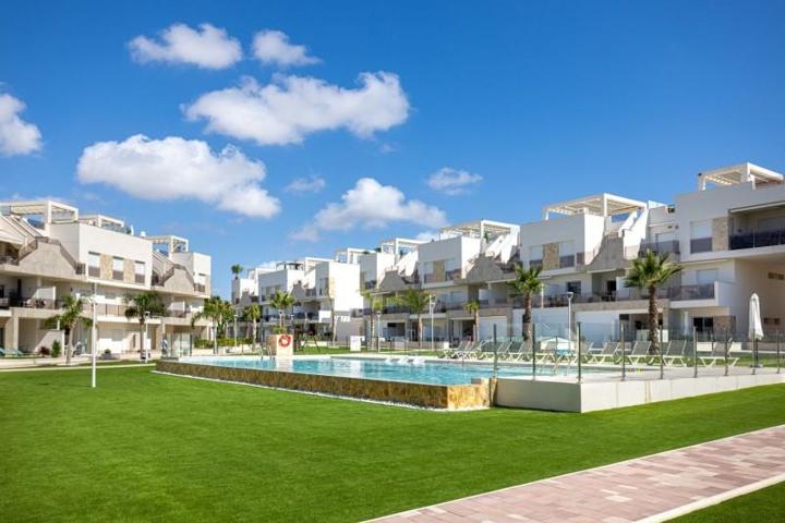 Apartamento en venta en Guardamar del Segura photo 0