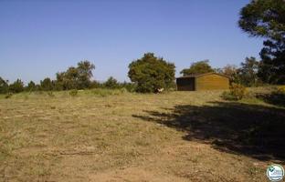 Terreno en venta en Garriguella photo 0