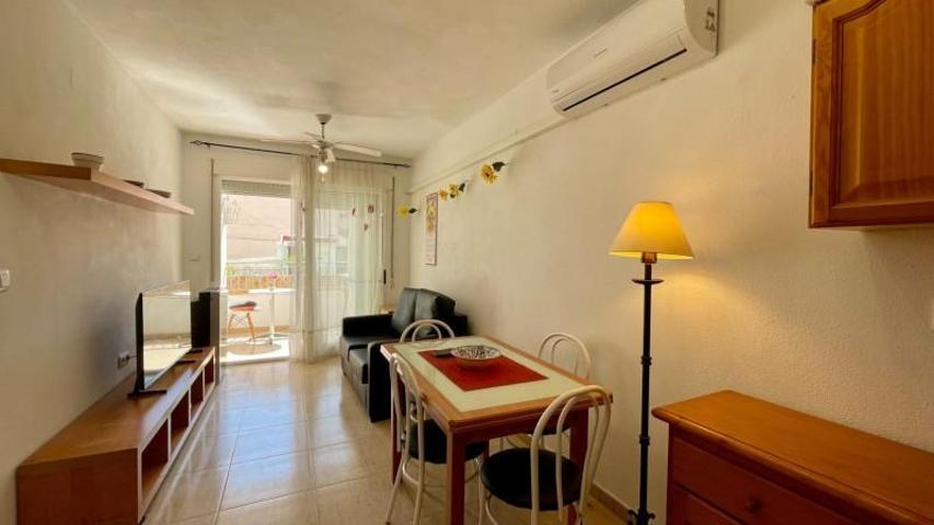 Apartamento en venta en Torrevieja, El Molino photo 0