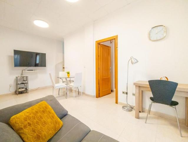 Apartamento en venta en Torrevieja photo 0