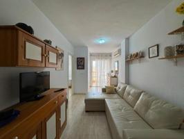 Apartamento en venta en Torrevieja, Playa de los locos photo 0