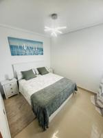 Apartamento en alquiler en Torrevieja, Playa del cura photo 0