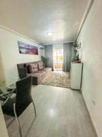 Apartamento en venta en Torrevieja, Centro photo 0
