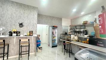 Local comercial en venta en Torrevieja, Torrevieja photo 0