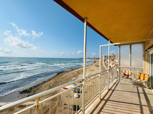 Apartamento en venta en Torrevieja, La Mata pueblo photo 0