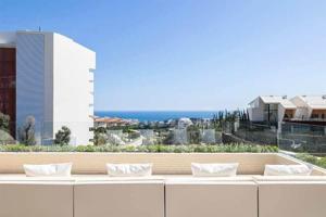 Aticos en venta en Fuengirola, Reserva del Higuerón photo 0