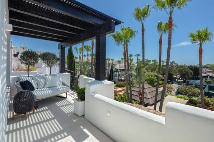 Aticos en venta en Marbella, Marbella Club photo 0