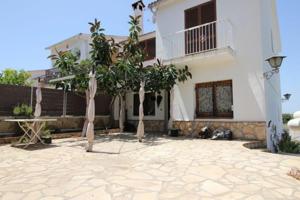 Bungalow en alquiler en Roda de Barà, El Roc de Sant Gaietà photo 0
