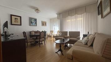 Apartamento en venta en Albacete, Centro photo 0