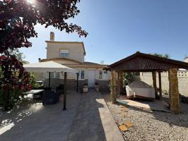 Chalet en venta en Castalla photo 0