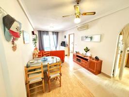 Apartamento en venta en Torrevieja photo 0
