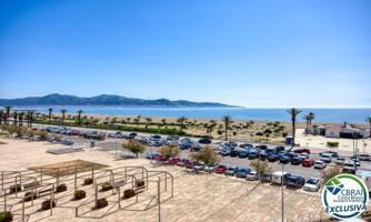 Apartamento en venta en Empuriabrava photo 0