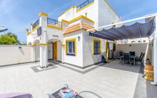 Bungalow en venta en Torrevieja photo 0