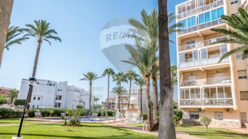 Piso en venta en Denia, Dénia photo 0