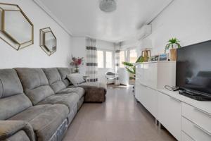 Apartamento en venta en Torrevieja, Playa del Cura photo 0