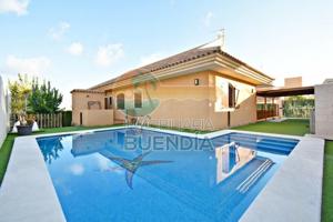 Chalet en venta en Puerto de Mazarrón, Bolnuevo photo 0