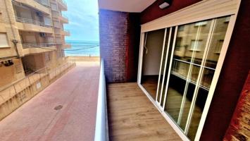 Piso en venta en Torrevieja, La Mata photo 0