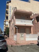 Adosada en venta en Torrevieja photo 0