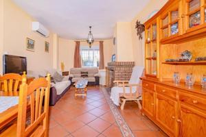 Adosada en venta en Cúllar Vega, El ventorrillo 1 photo 0