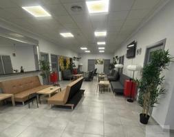 Local comercial en venta en Torrevieja, Playa del cura photo 0