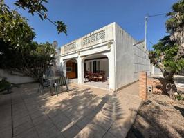Adosada en venta en Denia, Les Marines-Las Marinas photo 0