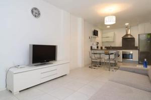 Apartamento en venta en Orihuela Costa, Altos de Campoamor photo 0