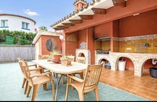 Casa en venta en Denia photo 0