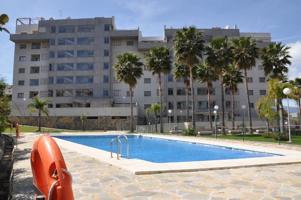 Apartamento en venta en Fuengirola, Fuengirola Puerto photo 0