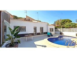Chalet en venta en Orihuela, Punta Prima photo 0