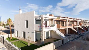 Bungalow en venta en Pilar de la Horadada, Zona Pueblo photo 0