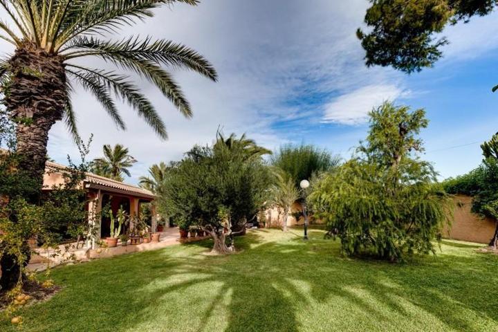 Chalet en venta en Torrevieja, San luis photo 0