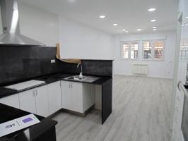 Planta baja en venta en Terrassa, Roc blanc photo 0