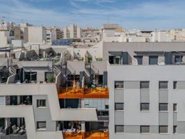 Apartamento en venta en Torrevieja, Centro - Muelle Pesquero photo 0