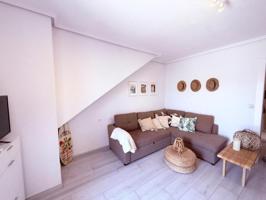 Apartamento en venta en Torrevieja photo 0