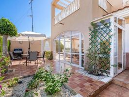 Casa en venta en Orihuela photo 0