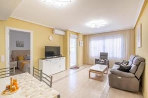 Apartamento en venta en Torrevieja photo 0