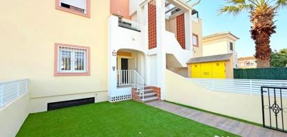 Apartamento en venta en Orihuela Costa photo 0